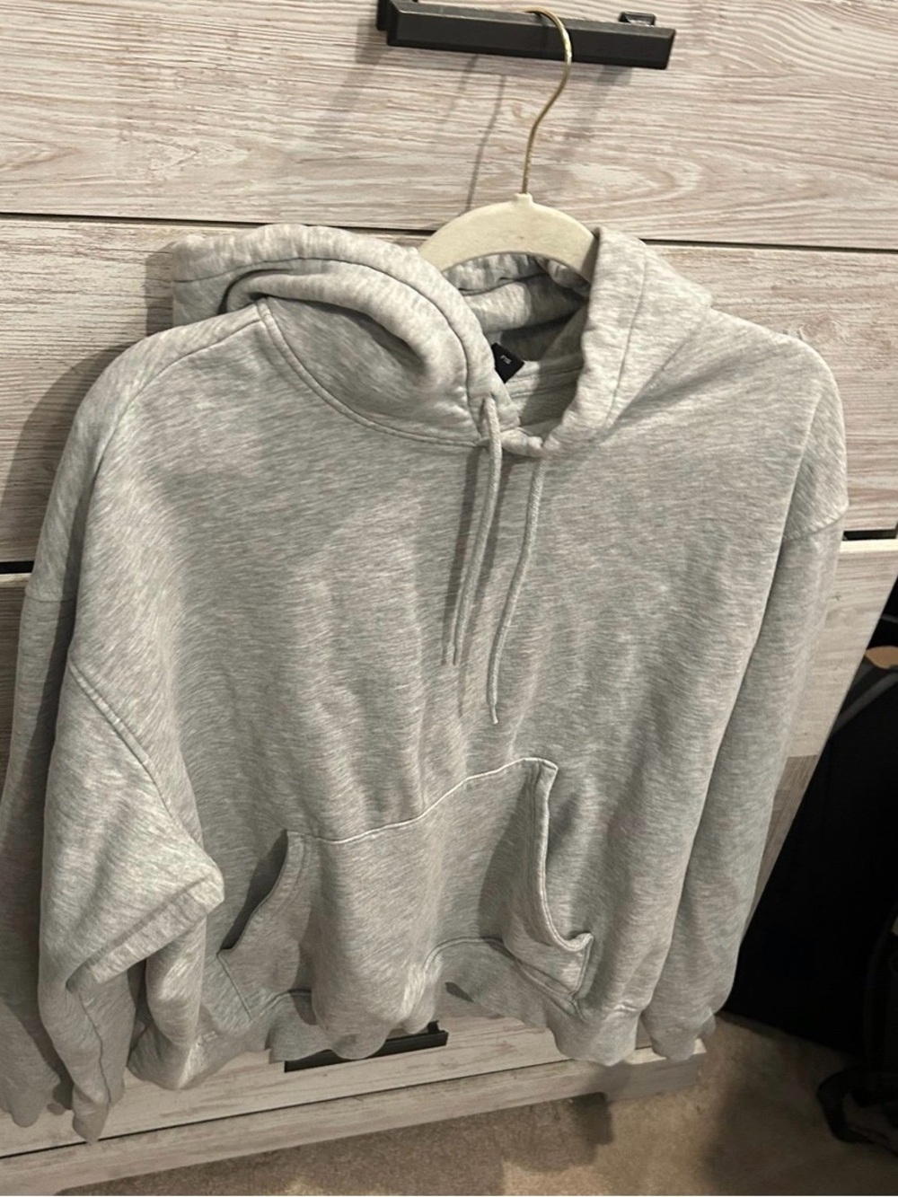H&M Relaxed Fit Grey Hoodie Size Large - Picture 3 of 4